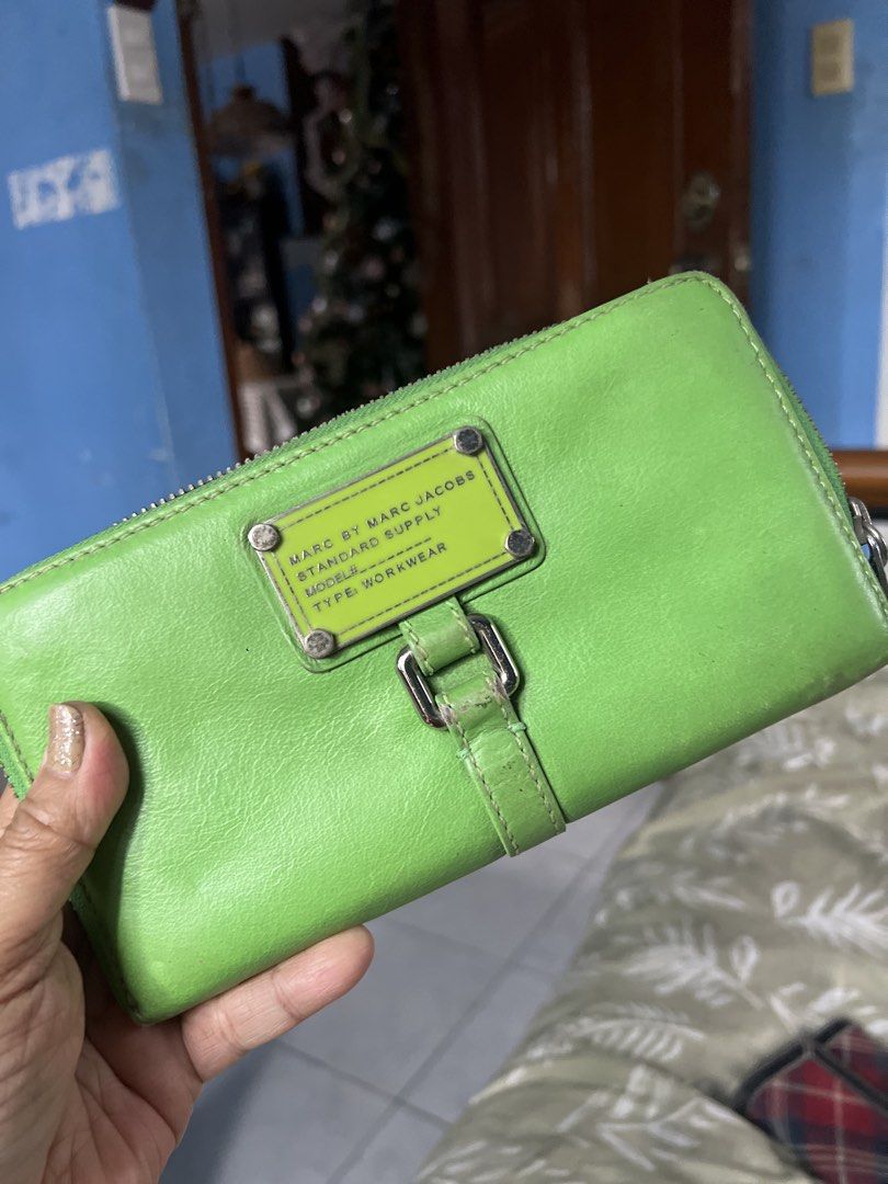 Marc by Marc Jacobs Standard Supply Workwear Wallet (Category: Luxury Bags & Wallets) located in Lipa City. Submitted by wen_68 (Listing ID 1460992399, Image 3). Description: - Brand: Marc by Marc Jacobs - Color: Lime Green - Style: Zip-around wallet, Standard Supply line, Workwear type - Features: Ample card slots and compartments - Notes: Adds a fun pop of color to your essentials..