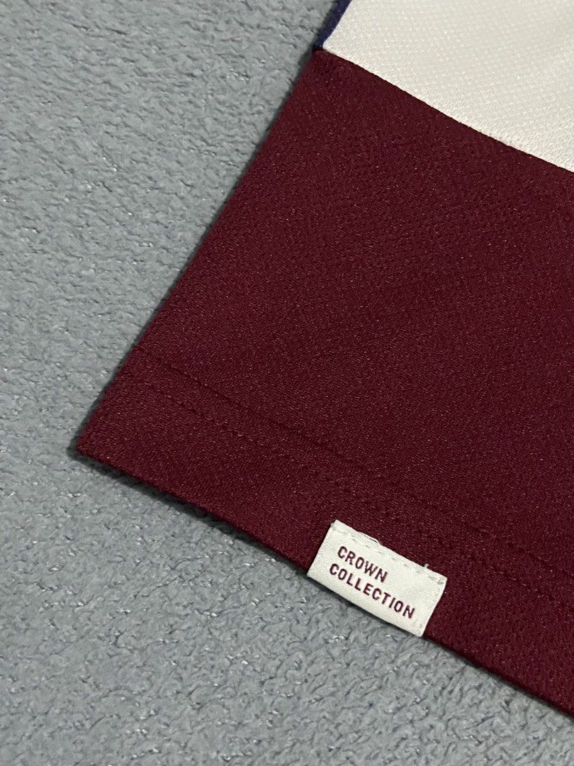 Maroon Victor Drifit Jersey (Category: Activewear) located in Davao. Submitted by sb.thriftwear (Listing ID 1461057089, Image 3). Description: FIXED PRICE‼️ Size: L-XL Dimensions: W- 21.5” L- 27.5” Issue: Hairline on back print Color may vary due to lighting. ⚠️All items are thrifted. Please manage your expectations..