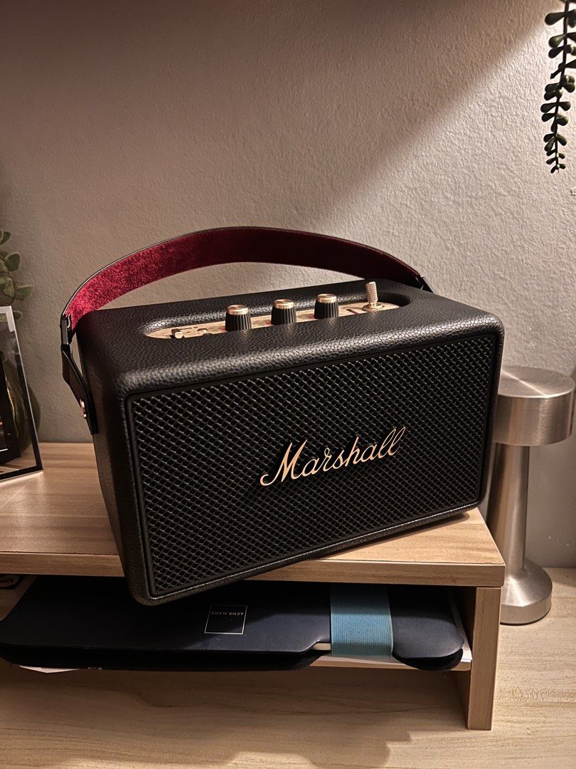 Marshall Kilburn III - Black & Brass (Category: Soundbars, Speakers & Amplifiers) located in Cavite. Submitted by zolarbs (Listing ID 1461010416, Image 2). Description: Almost brand new condition. Comes with Original Box, and cord. No issues at all RFS: Purchased a Bose Soundlink Max.