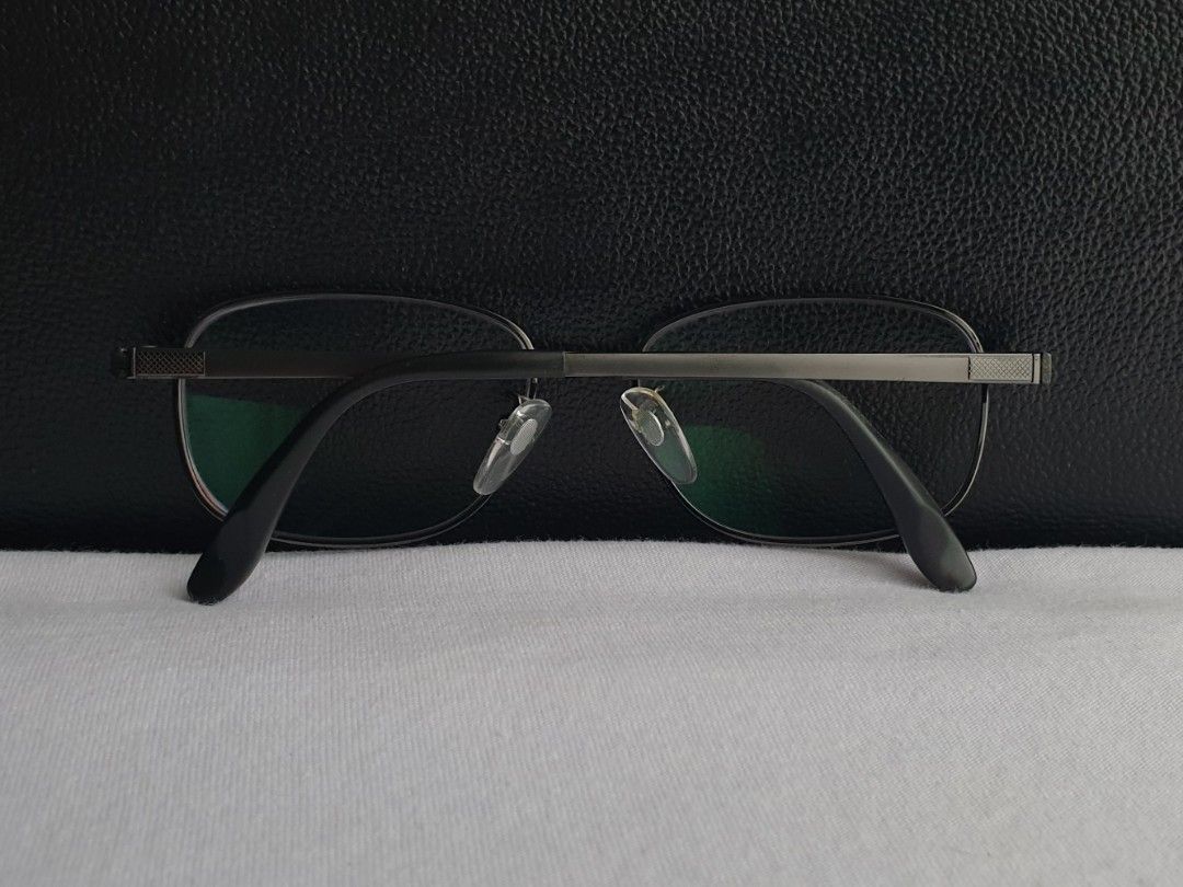 Massimo Pure Titanium Eyeglass Frame (Category: Sunglasses & Eyewear) located in Quezon City. Submitted by WasalakTwo (Listing ID 1461035877, Image 2). Description: Bought in Japan Durable and high quality Excellent condition Clean and presentable Lens are graded, but replaceable Open for delivery nationwide Front Width 13.5cm Front Height 3.9cm.