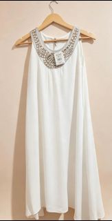 (Category: ) located in . Submitted by dressforlessbyliz_2024 (Listing ID 1461040069, Image 1). Description: .
