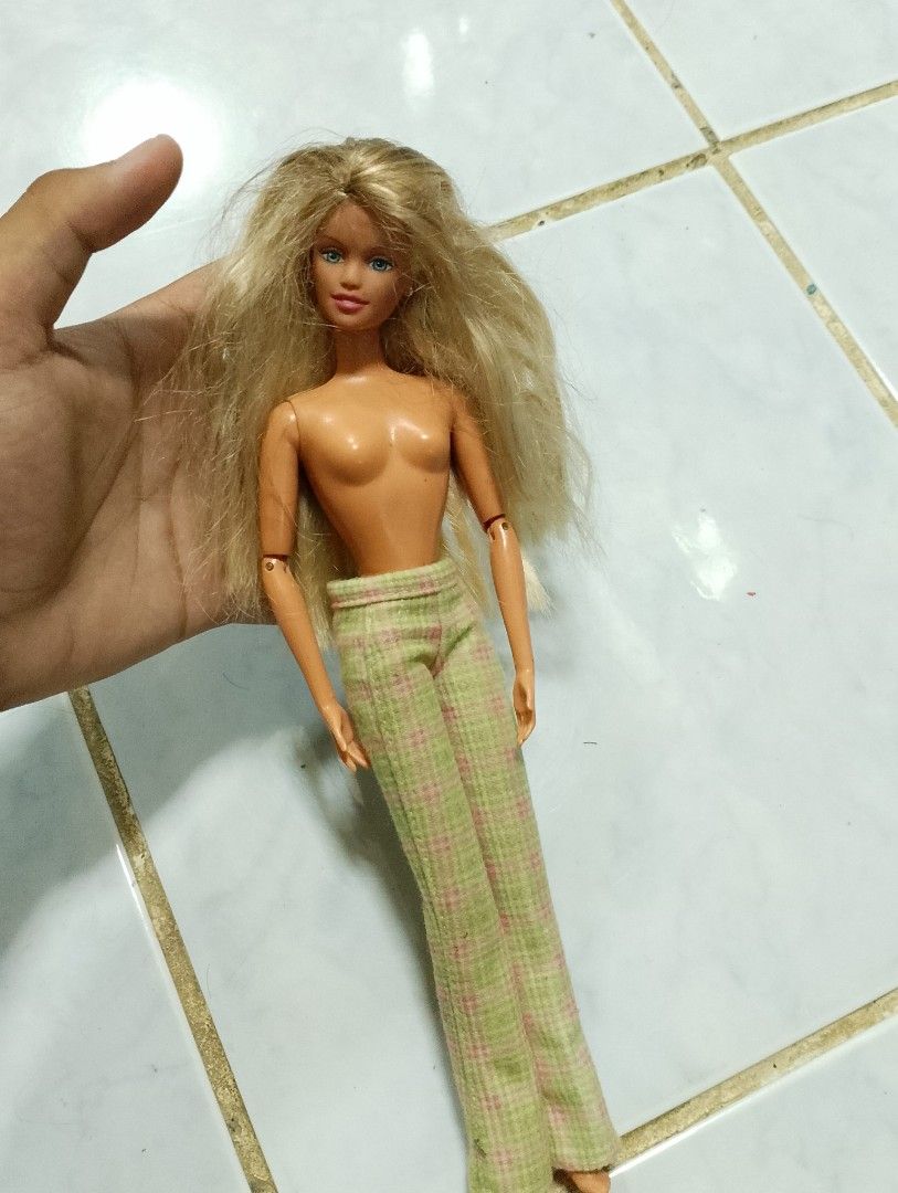 Mattel barbie skipper doll (Category: Kids Toys) located in Santo Domingo. Submitted by glitterpinkgloss (Listing ID 1461062024, Image 1). Description: -wyswyg as is.