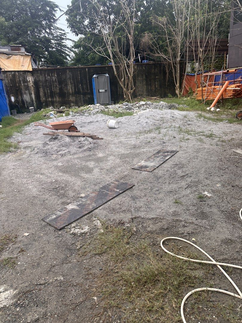 McKinley lot (Category: Lot) located in Taguig. Submitted by olxph_311265110 (Listing ID 1461024742, Image 2). Description: Lot at McKinley west village ,464 sqm , .
