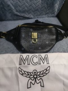 (Category: ) located in . Submitted by kluxurychoices (Listing ID 1461042074, Image 1). Description: .