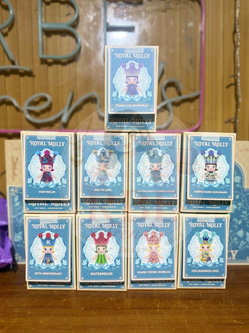 Mega Royal Molly 100% (Category: Figurines & Statues) located in Manila. Submitted by goldandcharmsbygm (Listing ID 1461023575, Image 2). Description: 𝗪𝗧𝗦 | 𝗟𝗙𝗕 | 𝗨𝗙𝗦 ✨ 𝑀𝑒𝑔𝑎 𝑅𝑜𝑦𝑎𝑙 𝑀𝑜𝑙𝑙𝑦 100% ✨ • Tingi (₱850) - Han Meilin (1:1) - Dun Huang - Van Gogh - Bubbles - Childishness - Didi to Love - 20th Anniversary For ratio (₱800) -Watermelon 🫧 Monet - ₱1500 🫧 Mika Ninagawa - ₱1500 • Sealed Set ✅ Available, Onhand. Ready to ship
