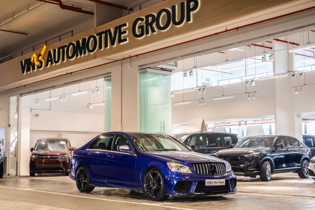 Mercedes-Benz C-Class C200K (COE till 08/2028) Auto (Category: Used Cars) located in Singapore. Submitted by vinsautogroup (Listing ID 1460936451, Image 1). Description: Consignment Unit Vehicle Features: 1.8L 4 cylinders in line supercharged engine, 5 speed automatic transmission, SRS airbags, ABS, eps, rear wheel drive, multi function steering. Accessories: AMG Bodykit, Sports rims, Android player, front lip and side skirt CF,CF interior, elect