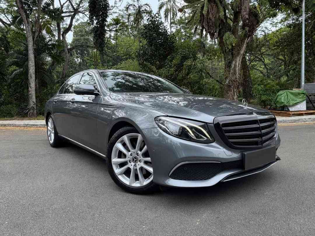 Mercedes-Benz E-Class Saloon 2016 E250 Exclusive (A) (Category: Used Cars) located in Singapore. Submitted by carousell_certified_partners (Listing ID 1461014737, Image 2). Description: 1 owner car! Sunroof Edition. Pristine condition and well maintained. Classic wooden trimming pair with brown interior. Smooth engine, transmission and absolute silent undercarriage! Sit back and enjoy a first Class journey. View now! Don't miss! Features: 2.0L tu