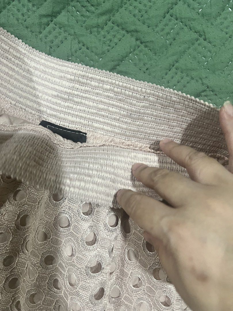 Metrowear Palda (Category: Other Bottoms) located in Paranaque City. Submitted by arianem031087 (Listing ID 1461017564, Image 1). Description: Gartherized waist line Can fit to Large/Xl/2xl.