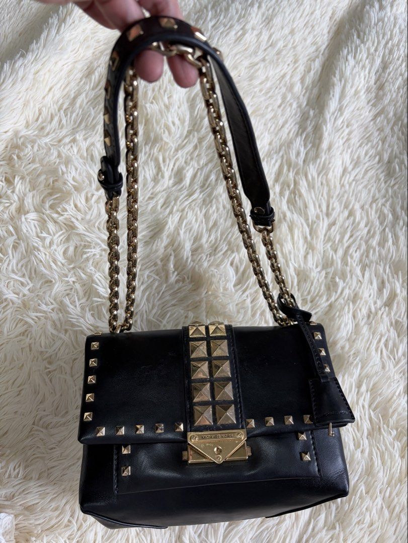 Michael Kors Cece (Category: Luxury Bags & Wallets) located in Dasmarinas. Submitted by Gorgeous_bags (Listing ID 1461087172, Image 1). Description: - Michael Kors Cece - Authentic - Like new - In excellent condition - 2-way - Gold hardware .