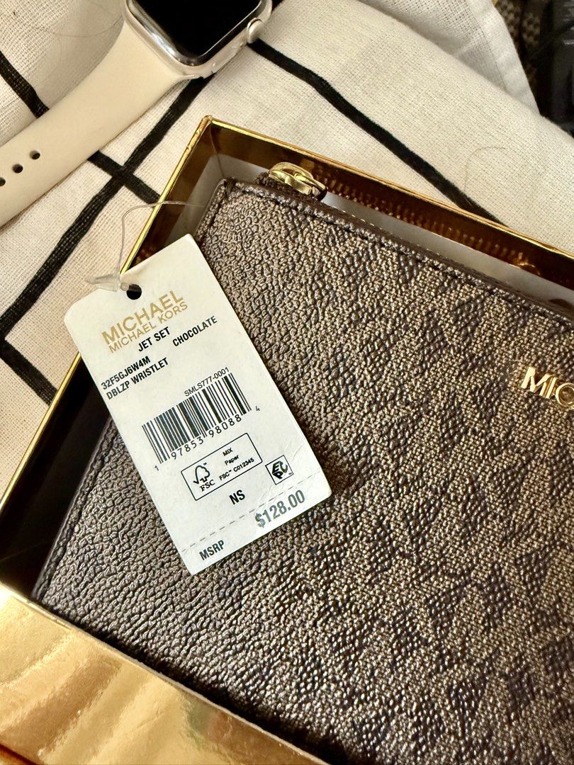 Michael Kors Cellphone Wristlet /Wallet Double Zip (Category: Wallets & Card holders) located in Manila. Submitted by muggles_closet (Listing ID 1460963512, Image 2). Description: From USA🇺🇸 Free Shipping .
