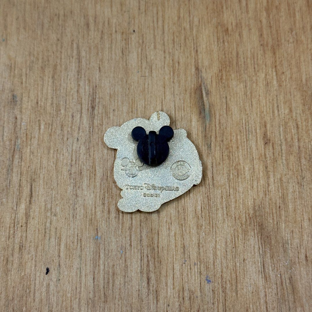 mickey mouse 5th anniversary disney pin (Category: Character Goods) located in Iba. Submitted by drewychewy (Listing ID 1461109499, Image 2). Description: rfs: decluttering mop: gcash | mod: j&t.