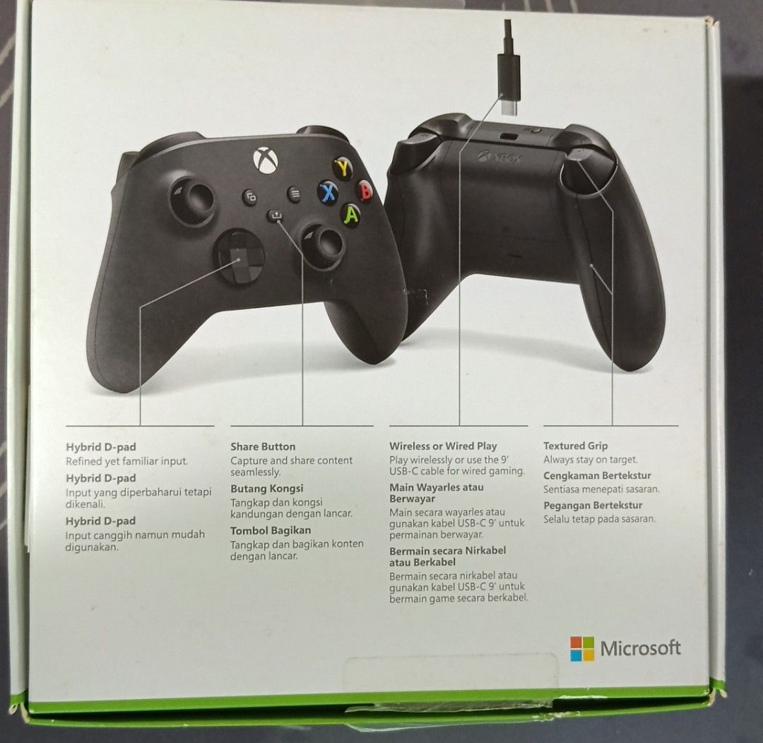Microsoft Xbox Wireless Controller (Category: Controllers) located in Kuala Terengganu. Submitted by ryantan10 (Listing ID 1460947643, Image 1). Description: - 6 Months old, less than 20 uses, almost like new - No scratches, perfect and almost as good as new - Comes with USB cable (USB C) .