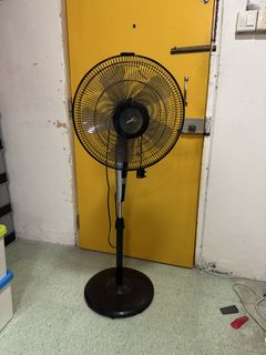 （分類：）位於 。 由 memelmlm12 提交（商品編號 1460980576，圖片 1）。簡介： 。