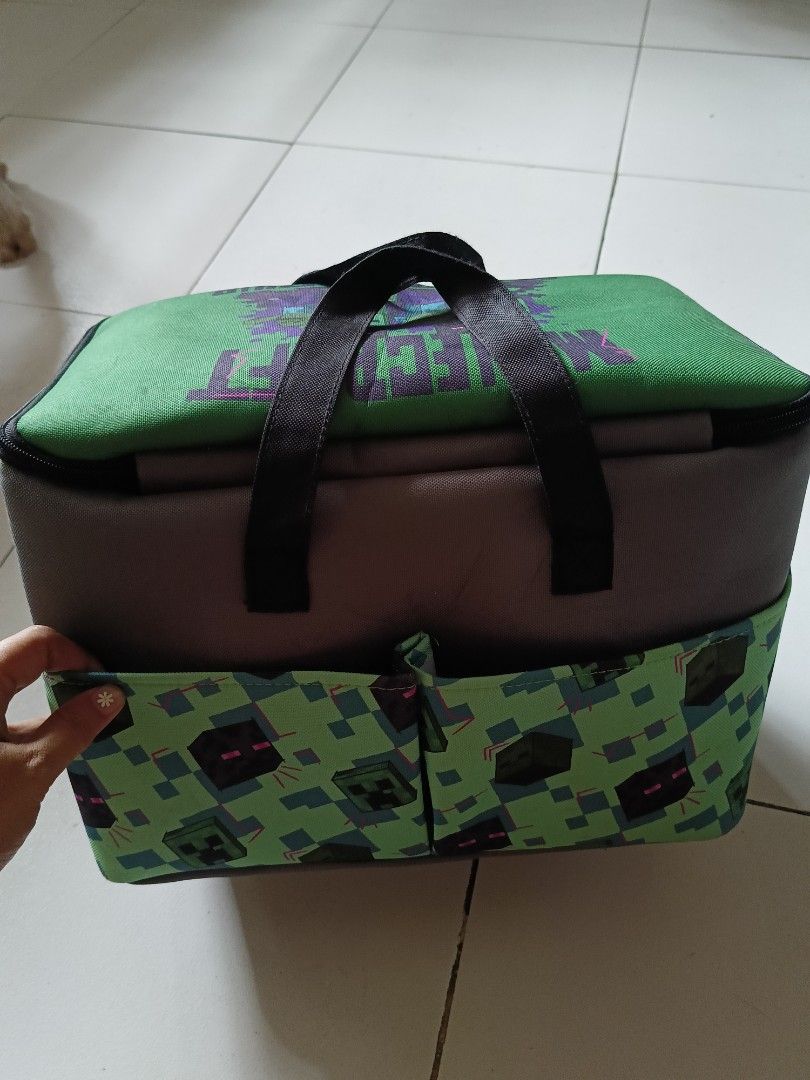 Minecraft Bag (Category: Babies & Kids Fashion) located in Taguig. Submitted by kolesyon.ni.eevee (Listing ID 1460956121, Image 3). Description: Minecraft Adventure Club Malaki sya kasya damit at shoes.