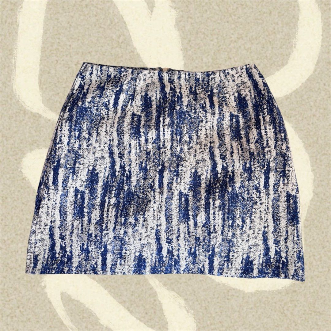 MINI SKIRT (Category: Skirts) located in Subic. Submitted by shop.solana (Listing ID 1461026584, Image 1). Description: small.