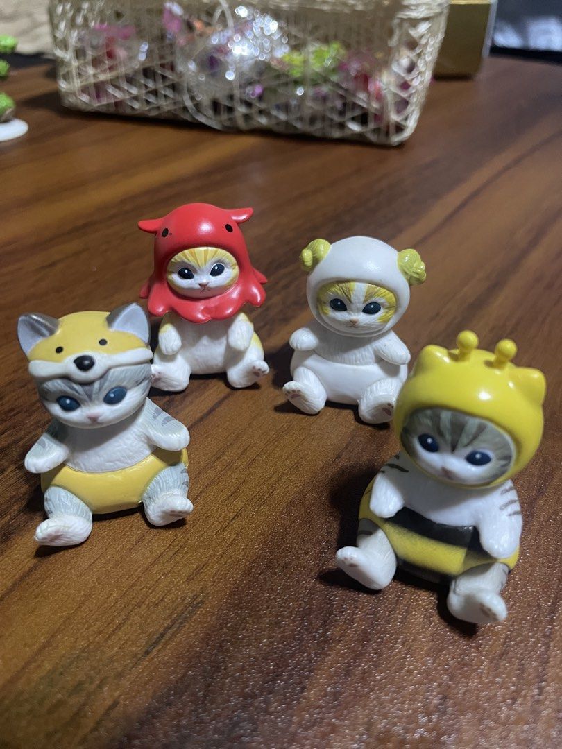 Mofusand miniature figure (Category: Designer & Blind Box Toys) located in Quezon City. Submitted by gracianaaaaa (Listing ID 1461031883, Image 1). Description: no gachapon. like new, displayed only. 80 each ✨octopus cat ✨shiba inu cat ✨sheep cat ✨honeybee cat.