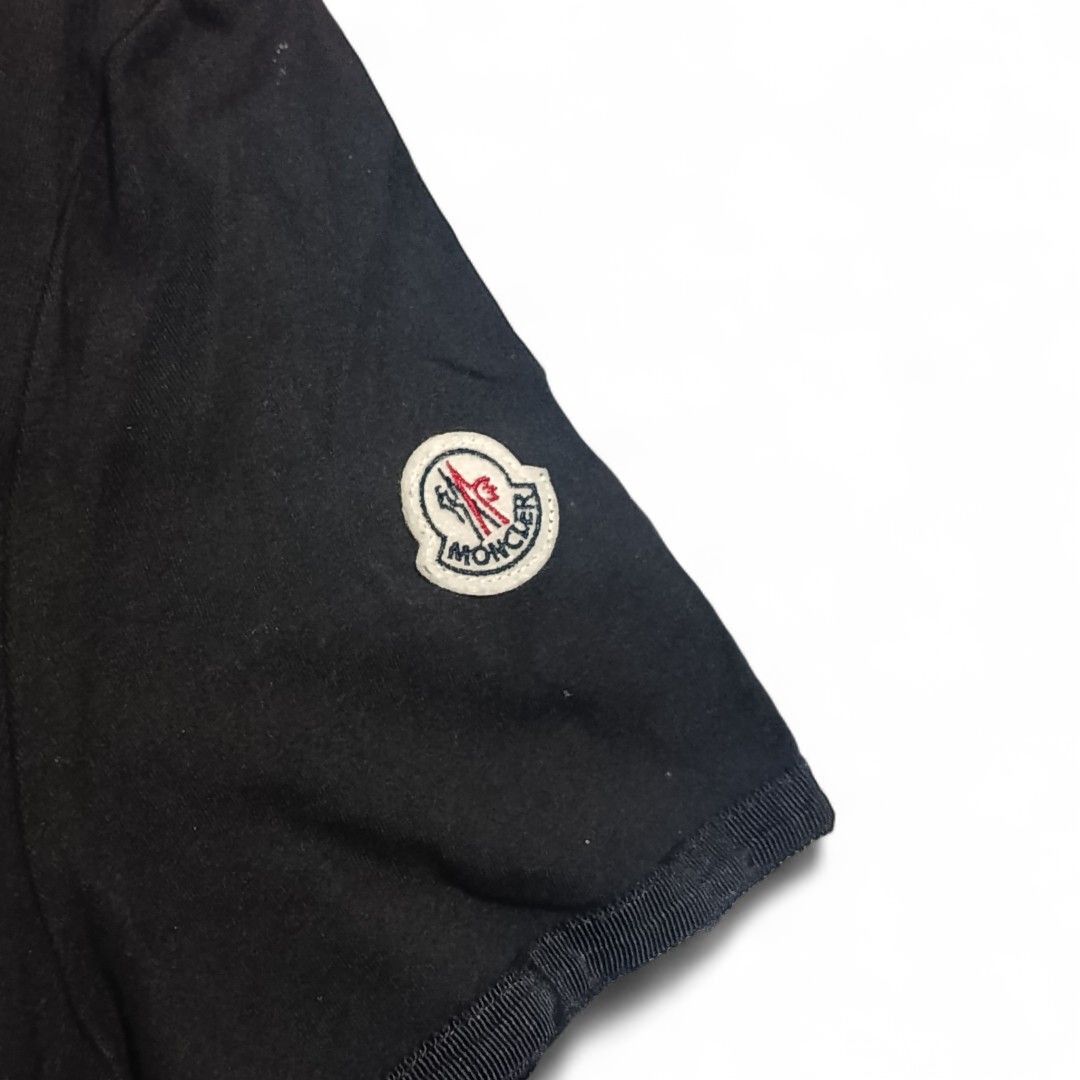 Moncler One-Piece Dress (Category: Luxury Apparel) located in Aliaga. Submitted by thriftkeizieee (Listing ID 1461056732, Image 2). Description: L:24 W:17.5 Issue:Cut Tag but excellent condition ✅ DM ME IF INTERESTED📩.