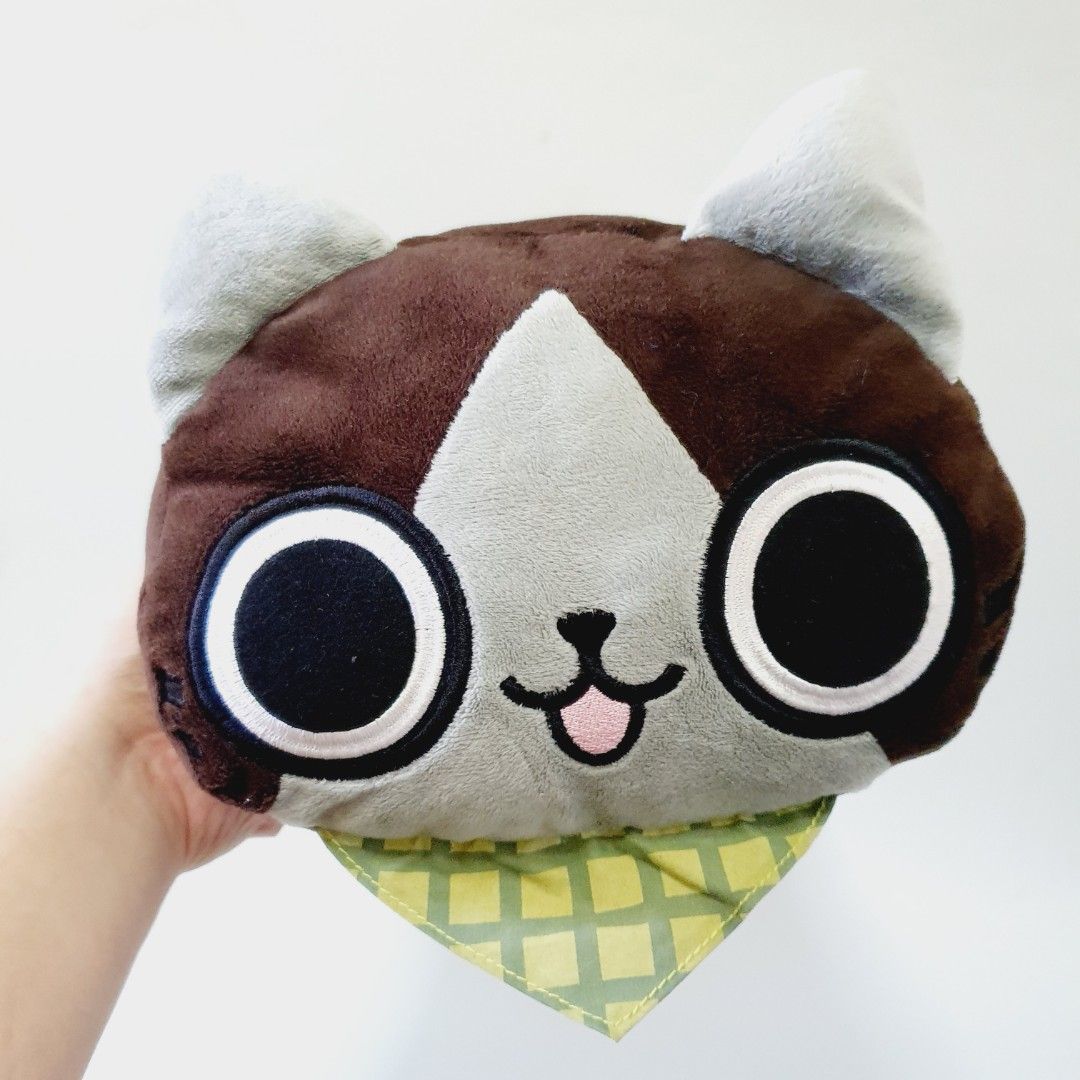 Monster Hunter Felyne Bolster Pillow Plush (Category: Plushies & Soft Toys) located in Taytay. Submitted by kyo.mono (Listing ID 1461107287, Image 3). Description: 💟Follow us on IG: kyo.mono for faster replies TikTok: kyo.mono_ for videos and review Brand new with paper tag Auth from Japan Actual photo posted approx. 14 x 11 inches.
