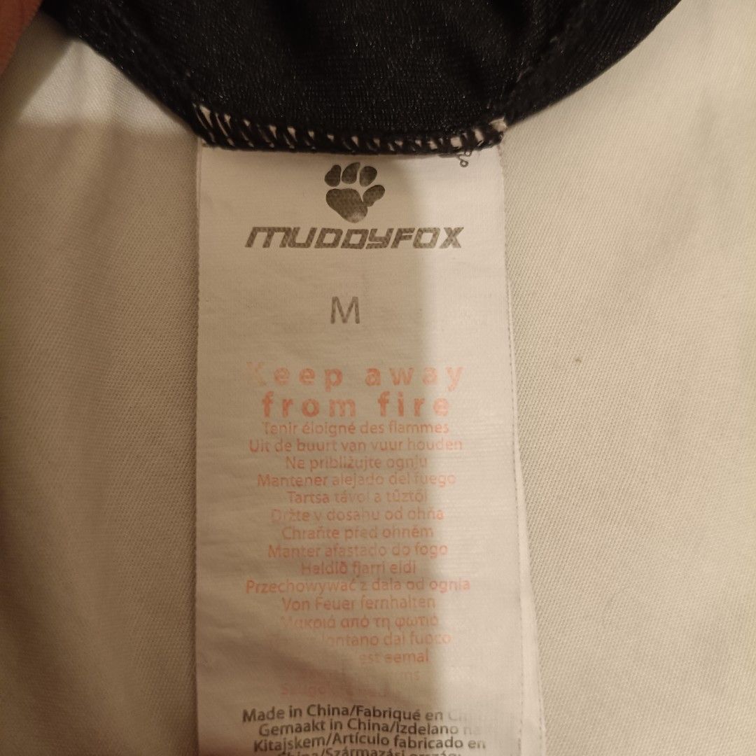 Muddyfox Cycling Jersey (Category: Activewear) located in Quezon City. Submitted by brokepremedstudent (Listing ID 1461067225, Image 3). Description: Muddyfox Cycling Jersey Size Medium Loc: Marilao, Bulacan open for meetups and pick-up.