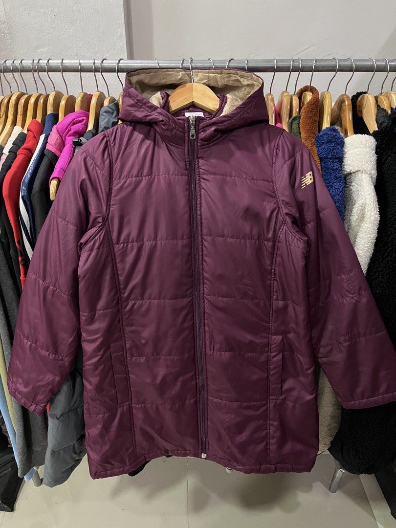 N E W B A L A N C E Womens down Jacket (Category: Coats, Jackets and Outerwear) located in Baliuag. Submitted by TOCThrift (Listing ID 1461076328, Image 2). Description: N E W B A L A N C E Womens down Jacket Size M on tag 19 width x 31 Length S-M womens fit Excellent Condition No issue 780 + SF Baliwag, Bulacan.