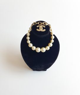 (Category: ) located in . Submitted by luxurydesignerbrands (Listing ID 1461074763, Image 1). Description: .