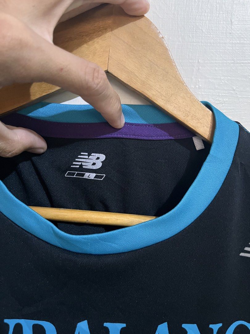 NEW BALANCE (Category: Activewear) located in Sagay. Submitted by jan_arvene (Listing ID 1461087628, Image 3). Description: 📌 New Balance 27” length 21” width Large Good condition and color rate Pm.