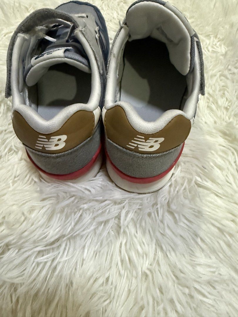 New Balance Kids (Category: Babies & Kids Fashion) located in Muntinlupa City. Submitted by avampaya (Listing ID 1461051136, Image 3). Description: New Balance - Model: 996 - Color: Grey and Navy Blue - Closure: Hook and loop straps for easy on/off - US 3/21 CM and US 1/ 19cm - selling for 1200php each .