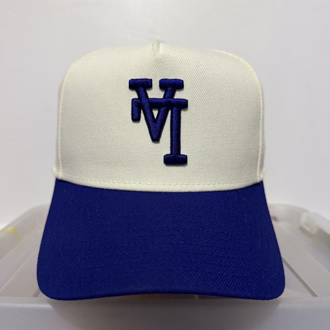 New Era LA Dodgers Inverted Logo Cap (Category: Caps & Hats) located in Davao. Submitted by ckkb1821 (Listing ID 1461059969, Image 1). Description: New Era LA Dodgers Inverted Logo Snapback Cap (one size fits most - OSFM) Excellent to new condition, no issue ₱1,999 only +SF.