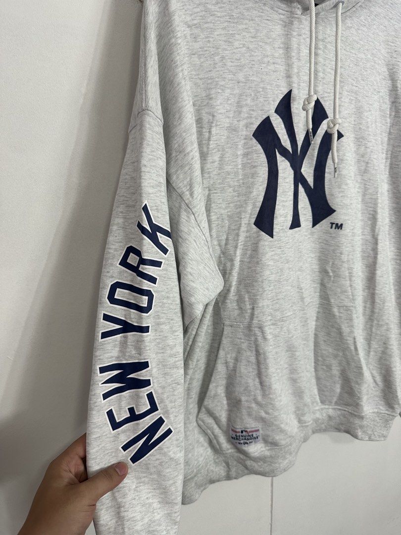 New Era Ny Hoodie (Category: Coats, Jackets and Outerwear) located in Las Pinas. Submitted by archimedes.joaquin (Listing ID 1460946497, Image 3). Description: Brandnew Condition - 9.9/10 condition hangtag lang kulang - Ner Era Laces orig - sz XL 25 width 29 length - No issue Authentic.