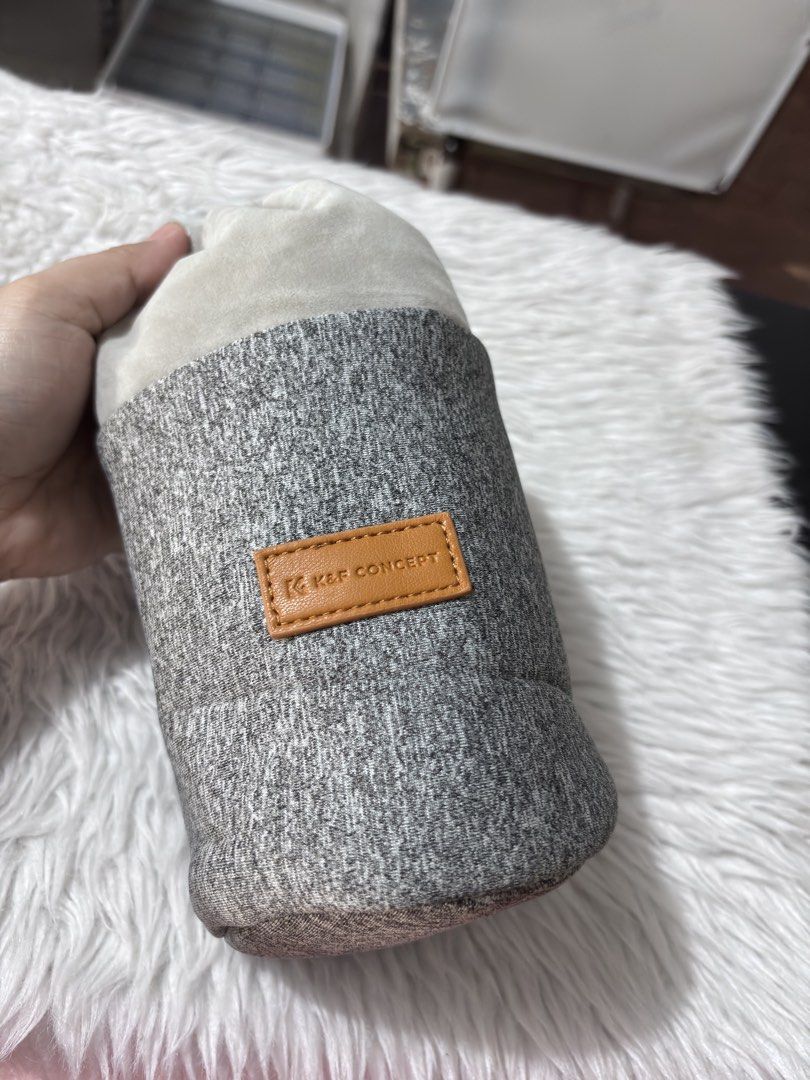 New K&F Lens Bag (Category: Camera Bags & Carriers) located in Paranaque City. Submitted by dalle_closet (Listing ID 1460945356, Image 3). Description: size:9 x 4 inches brandnew.