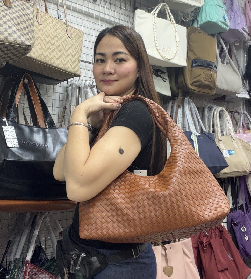 New! Premium Bag (Category: Luxury Bags & Wallets) located in Quezon City. Submitted by pets.r.us.manila (Listing ID 1461073795, Image 3). Description: ONHAND! ✅Beige ✅Black ✅Brown 📍Quezon City 0916-4537116.