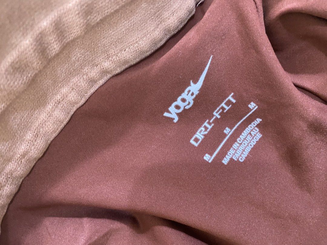 Nike (Category: Activewear) located in Cebu City. Submitted by cjakosalem02 (Listing ID 1461109224, Image 3). Description: .