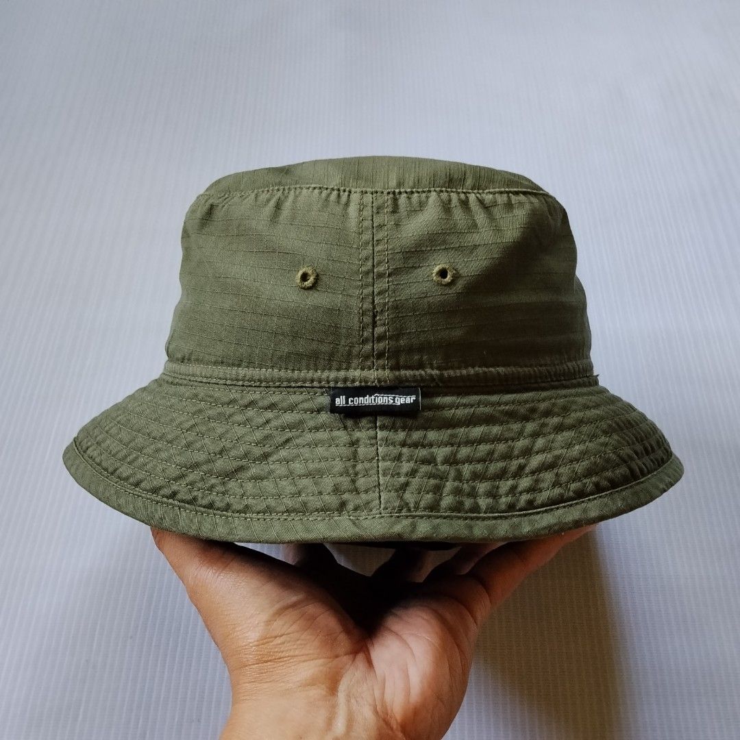 NIKE ACG VINTAGE (BUCKET HAT) (Category: Caps & Hats) located in Bacolod City. Submitted by waybackcouture (Listing ID 1460991794, Image 1). Description: NIKE ACG VINTAGE (BUCKET HAT) RATE EXCELLENT CONDITION SIZE MED TO LARGE FRAME PRICE 899 ADD SHIPPING FEE DM TO PURCHASE.