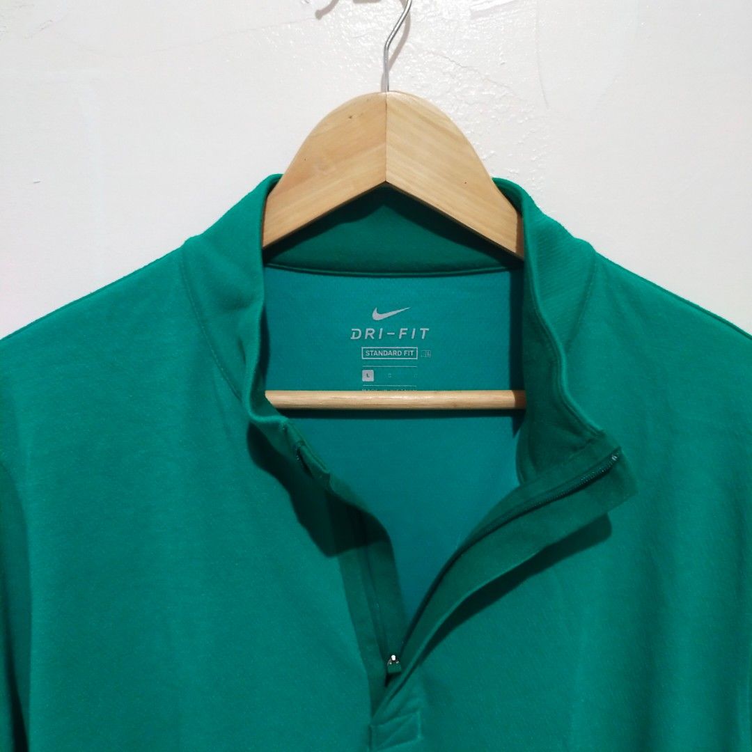 Nike Dri-Fit | Half-Zip Training Top (Category: Activewear) located in Subic. Submitted by mustardt_ (Listing ID 1460927576, Image 3). Description: size: 22.5in x 27.5in code: c709.