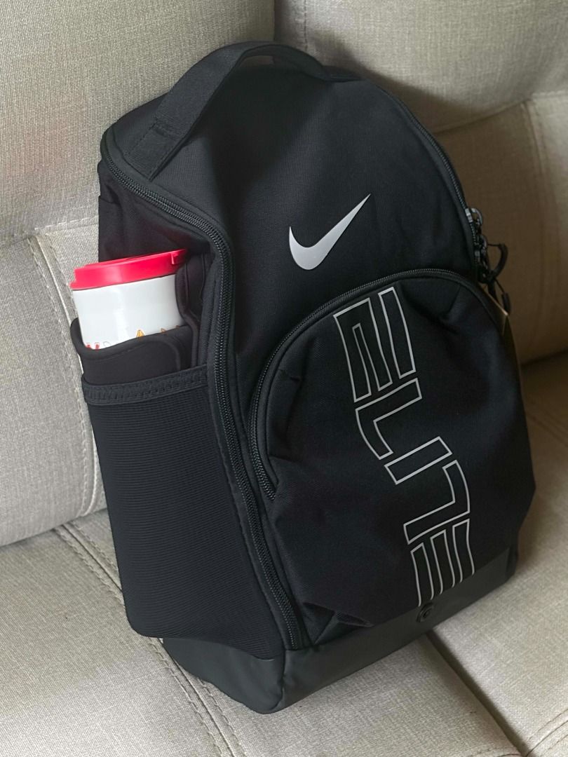 Nike Elite Shoe Bag (Category: Backpacks) located in Balanga. Submitted by hehehehehehehehehehehehehehehe (Listing ID 1460931571, Image 3). Description: CLEARANCE SALE ‼️ ₱ 1495 ONLY ✅ (srp ₱ 1895) ❌ N!ke Varsity Elite Shoe Bag ‘Black' Size: 14 Liters Item is brand new, 100% leg!t 💯 Location: Balanga City 📍 Shipping: Jrs / Lbc 🚛 FB & IG: SapatosKYJN.