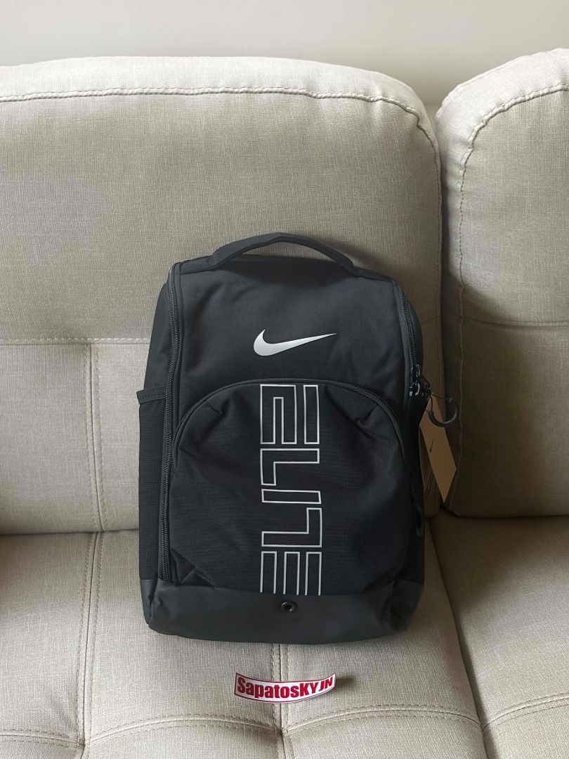 Nike Elite Shoe Bag (Category: Backpacks) located in Balanga. Submitted by hehehehehehehehehehehehehehehe (Listing ID 1460931571, Image 1). Description: CLEARANCE SALE ‼️ ₱ 1495 ONLY ✅ (srp ₱ 1895) ❌ N!ke Varsity Elite Shoe Bag ‘Black' Size: 14 Liters Item is brand new, 100% leg!t 💯 Location: Balanga City 📍 Shipping: Jrs / Lbc 🚛 FB & IG: SapatosKYJN.