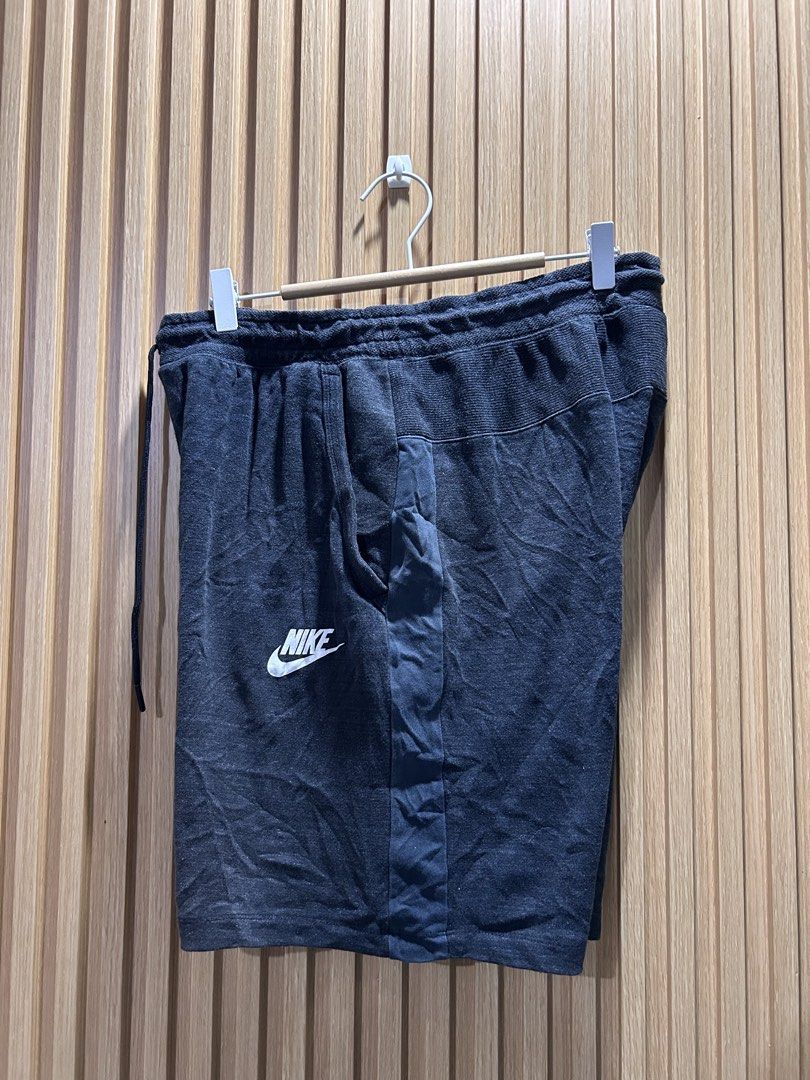 NIKE FLEECE (Category: Shorts) located in Tubod. Submitted by just_thrift.1 (Listing ID 1461091817, Image 1). Description: NIKE FLEECE (Authentic) Size: XXL (Large Fittings) 📐Waist: 30-36 📐Length: 19 📐Leg Opening: 11 Color Rate: 9.5/10 Excellent Condition.