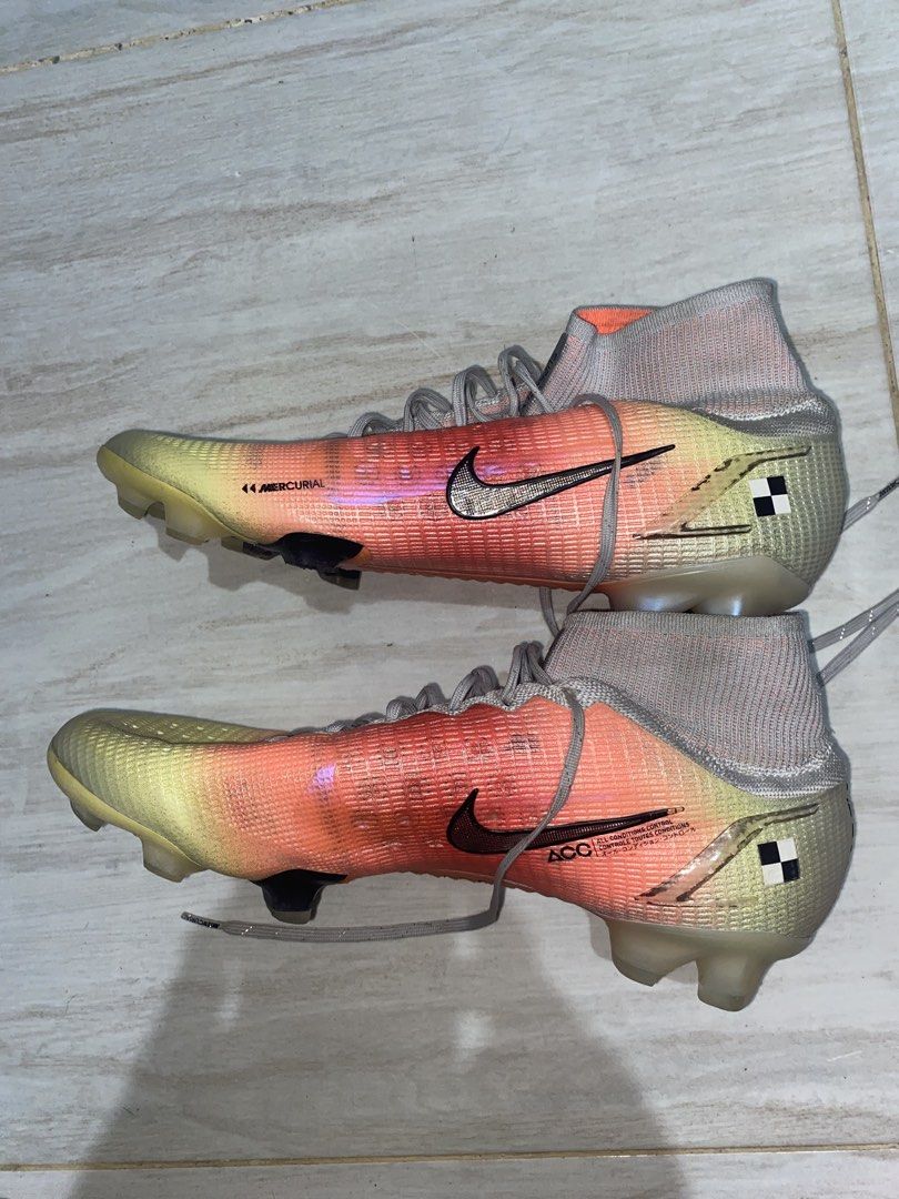 Nike mercurial Superfly 8 MDS (Category: Other Sports Equipment and Supplies) located in Surallah. Submitted by dandaliciousrex (Listing ID 1461113957, Image 1). Description: Size 9.5us.
