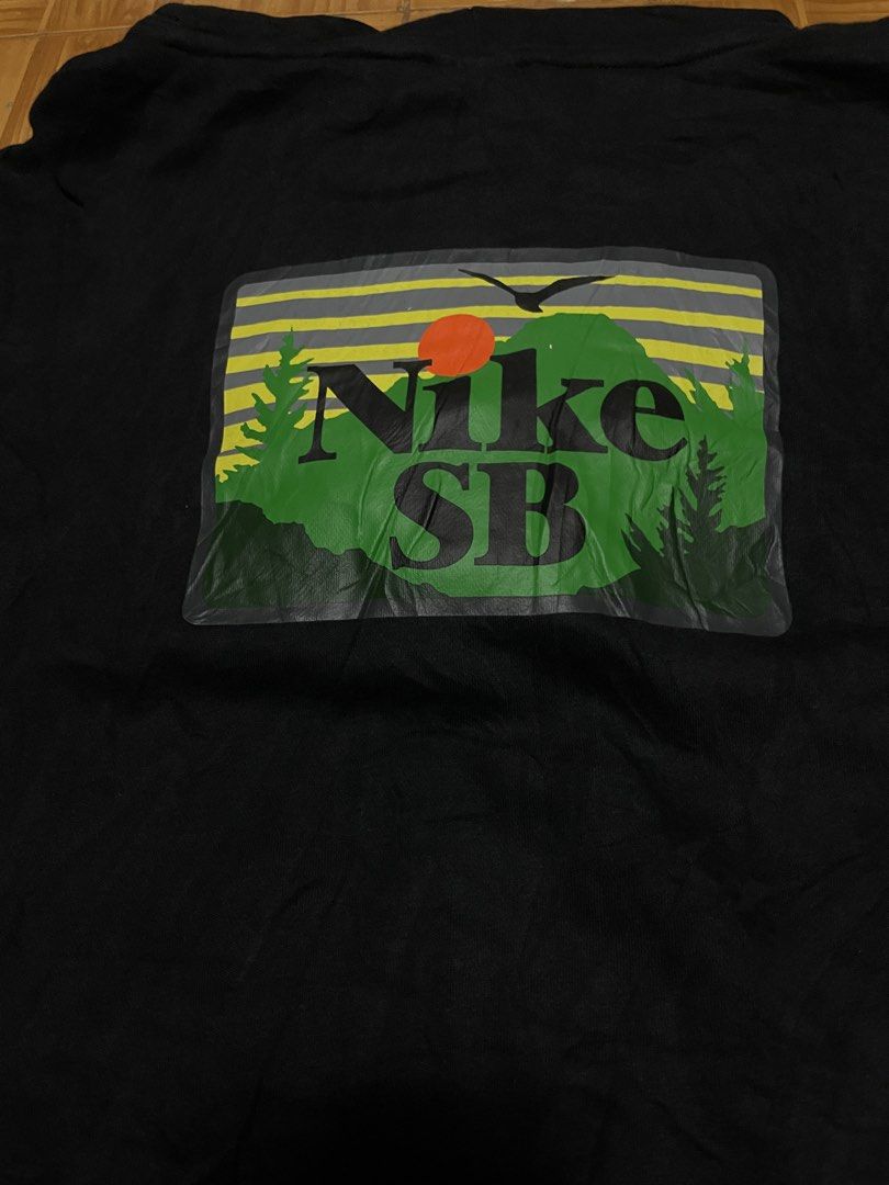 NIKE SB (Category: Coats, Jackets and Outerwear) located in Manila. Submitted by kennnhimura (Listing ID 1460929111, Image 2). Description: .