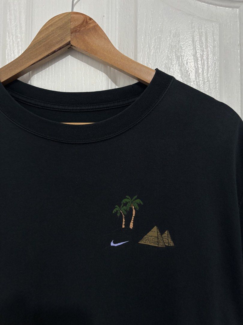 Nike Sb (Category: Activewear) located in Angeles City. Submitted by daily_thrift_collection (Listing ID 1461050903, Image 3). Description: Excellent to like new 9.5/10 color rate No issue 20.5 x 27.