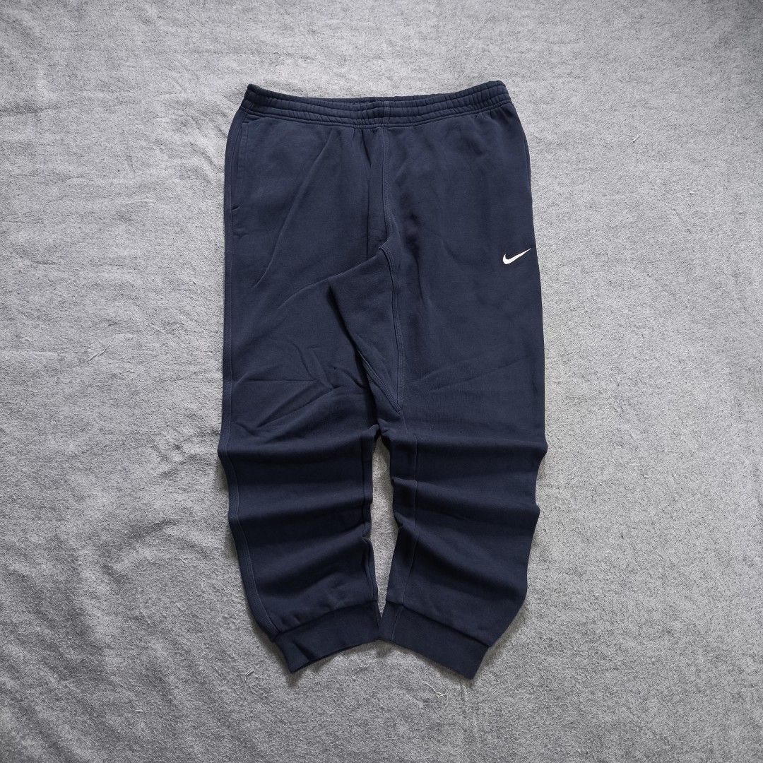 Nike Sportswear Jogger Pants (Category: Joggers) located in Manila. Submitted by shykes_26 (Listing ID 1460970305, Image 2). Description: Dimensions: Waist - 30-44 (XL on tag) Length - 39 Thigh - 14 Leg open - 6 Issues: None.