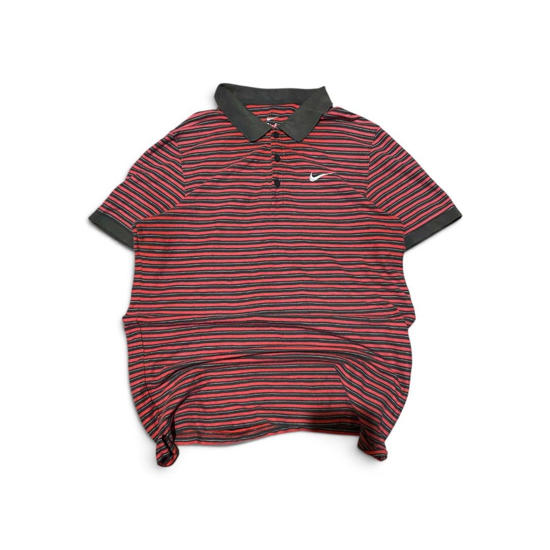 Nike Striped Polo Shirt (Category: Tshirts & Polo Shirts ) located in Santa Cruz. Submitted by pagkaliwag03487 (Listing ID 1461055897, Image 1). Description: ISSUE:FADES 7/10 CR.
