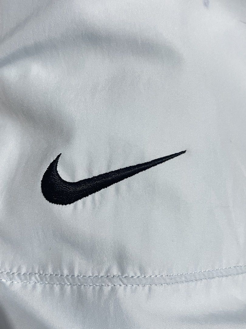 Nike Vintage Piping Jacket (Category: Coats, Jackets and Outerwear) located in Manila. Submitted by hiddenvaultph (Listing ID 1461101542, Image 2). Description: Size: XL on tag (best fit Small) Width: 23 Length: 25 Excellent condition Color rate: 9.5 Issue: NO ISSUE Rare color way .