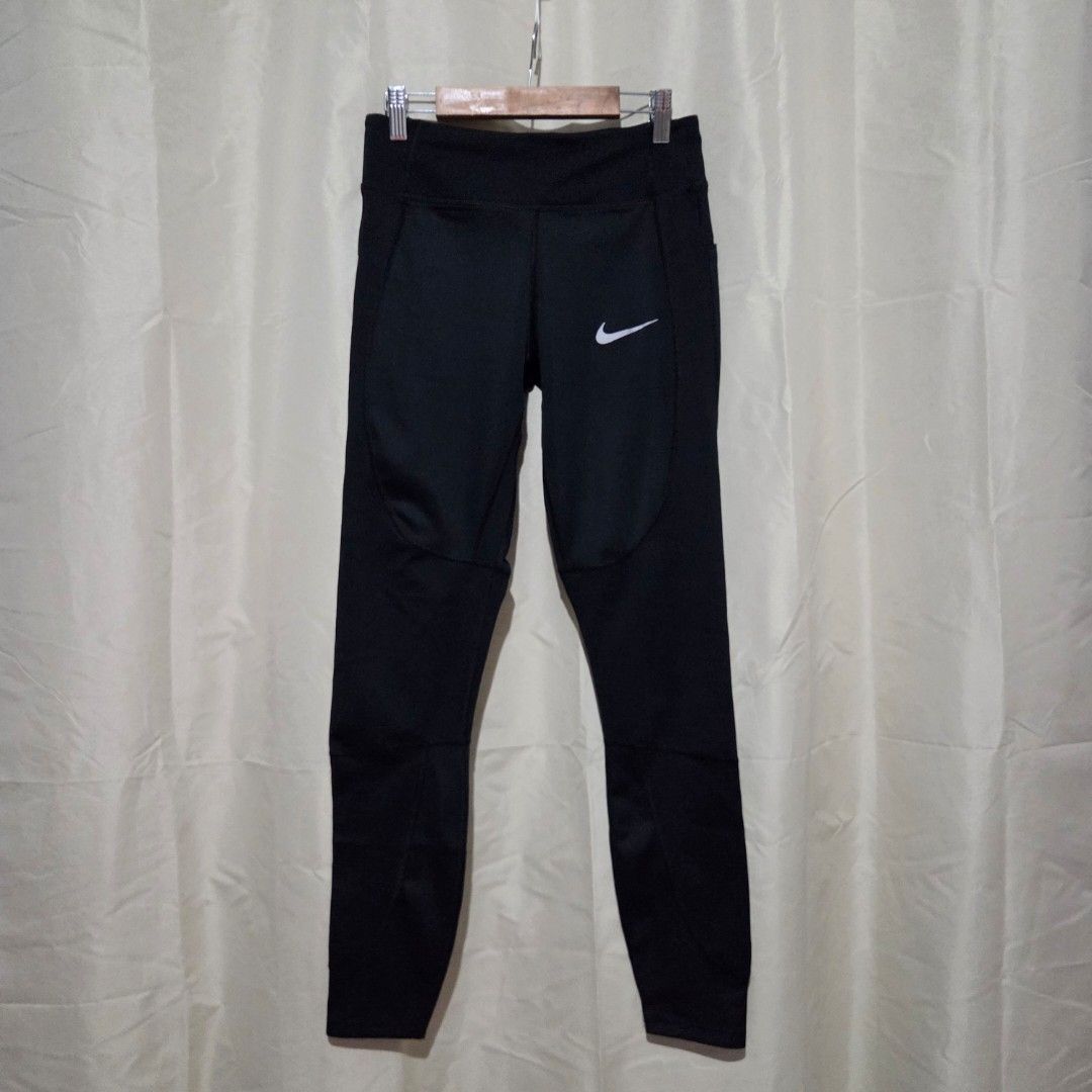 NIKE WOMEN LEGGINGS (Category: Activewear) located in Santiago. Submitted by fromboxes (Listing ID 1460941646, Image 2). Description: Like new Ships thru J&T Isabela North Luzon Shipping Nationwide No rush shipping 😊😊.
