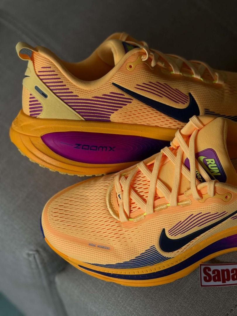 Nike Zoom Vomero 18 Citron Pulse (Category: Sneakers) located in Balanga. Submitted by hehehehehehehehehehehehehehehe (Listing ID 1460930751, Image 3). Description: CLEARANCE SALE ‼️ ₱ 4995 ONLY ✅ (srp ₱ 8395) ❌ N!ke ZoomX Vomero 18 ‘Citron Pulse' Size: 8 / 8.5 / 9 / 9.5 / 10 / 10.5 / 11 US Men's Item is brand new, 100% leg!t 💯 Location: Balanga City 📍 Shipping: Jrs / Lbc 🚛 FB & IG: SapatosKYJN.