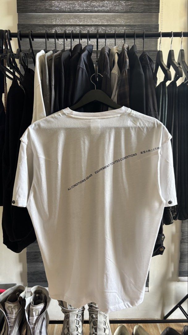 NikeLab ACG SS18 Variable T-Shirt (Category: Tshirts & Polo Shirts ) located in Calamba. Submitted by stockpiled.ph (Listing ID 1460933674, Image 2). Description: Size: S on tag Chest: 22.5” Length: 26.5”.