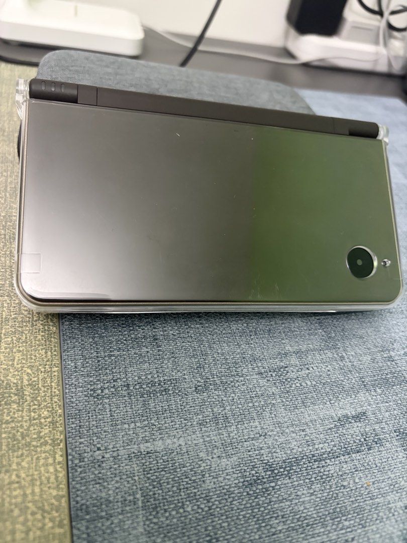 Nintendo DSi LL (Category: Nintendo) located in Makati City. Submitted by tommyyang.tw (Listing ID 1461094792, Image 2). Description: ★Nintendo DSi LL★ 🎮Color: Black 🎮Version: Japanese 🎮Jailbreak: R4 🎮Extra: R4 + 4GB SD Card (full of games) 🎮Charger: Included 🎮Case: Included 🎮Issues: screen slightly yellow. Doesn’t affect the game play. 💰Price: ₱8,000 💳Payment: GCash 🛵Delivery: Lalamove Direct message for photos or details!.