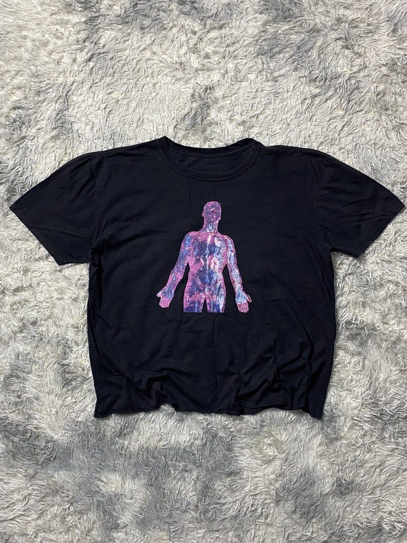 Nirvana Cropped Shirt (Category: Tshirts & Polo Shirts ) located in Santa Rosa. Submitted by 415_thriftss (Listing ID 1461036658, Image 1). Description: Random cropped shirt ✅ Available - No tags - Good condition - Cropped Boxy Fit - Nirvana print 🔽DETAILS - Condition: 9/10 - Dimes: 23.5 Width x 24 Length - Color rate: 8.9/10 - Issue: Altered length since cropped and crackprints ———————————— 🏷️ M / Mine: 180 + Shipping fee .