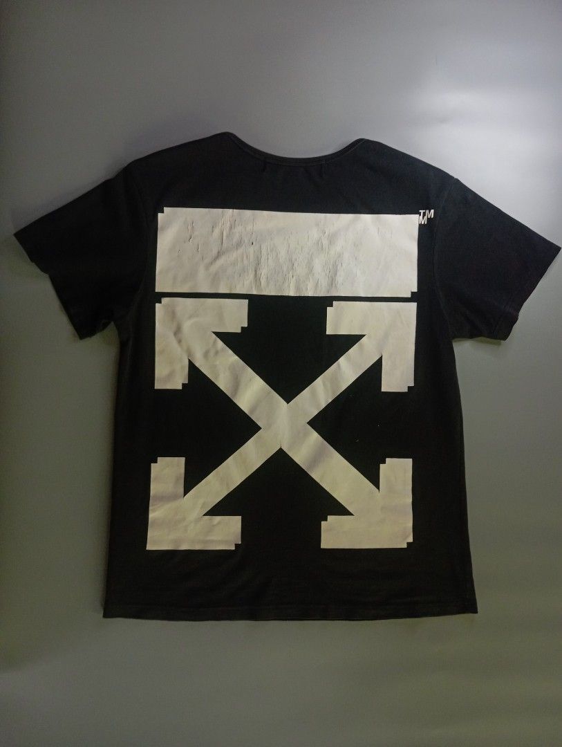 Off-White x Champion Shirt (Category: Tshirts & Polo Shirts ) located in Manila. Submitted by thrift_nihu (Listing ID 1460949776, Image 2). Description: dimes in inches: width 18 length 24 color rate 8/10 issues shown in pic free shipping fee dm me to purchase 📩 - Disclaimer: We are not affiliated or associated with any brands posted here. All trademarks & copyright belongs solely to the brand owners..