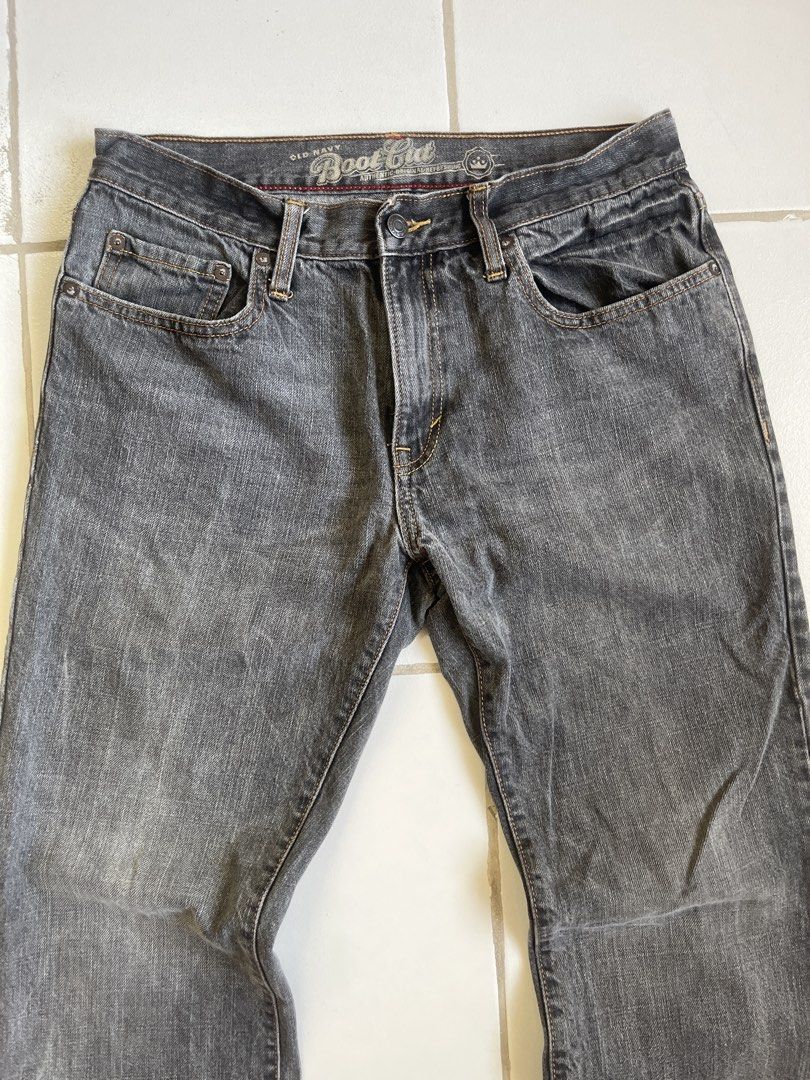 Old Navy Boot Cut Grey Denim (Category: Jeans) located in Cebu City. Submitted by solarsyst3m (Listing ID 1460950837, Image 2). Description: Nice washed boot cut grey denim wit da frayed hems, yeah these babies will stack nicely 🔥😳🙏 Size says 31x30 but waist fits more on the slimmer side so ill say it’s 30 Waist: 30 approx Inseam: 28 approx Outseam: 39 approx +SF.